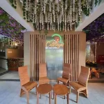 High Livin Apartment Dago