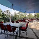 High Livin Apartment Dago