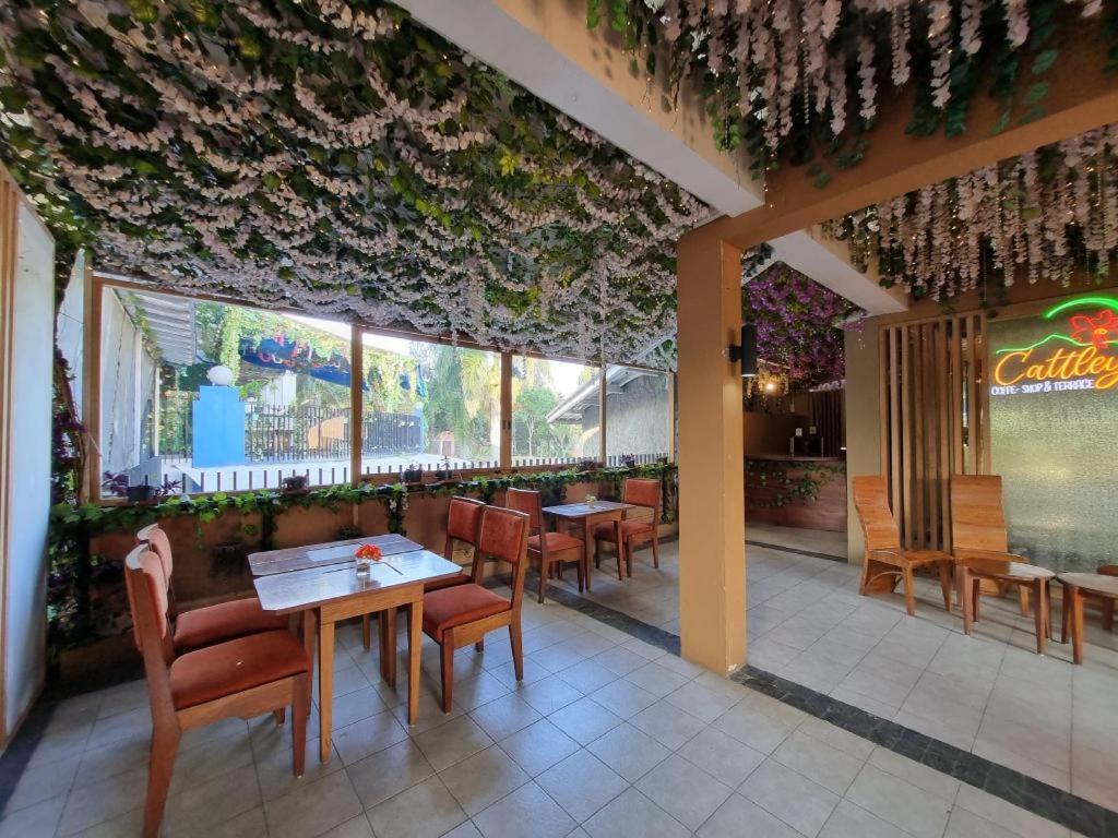 High Livin Dago Bandung